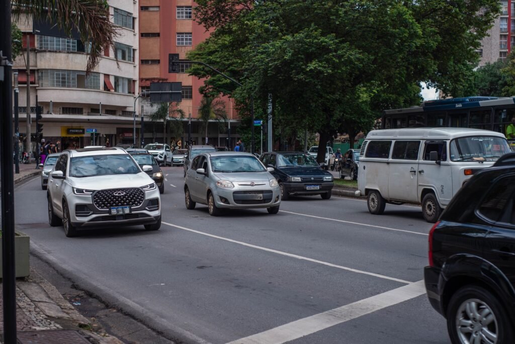 Licenciamento 2026 passa a ser obrigatório para todos os veículos de Minas Gerais a partir de 1/11 