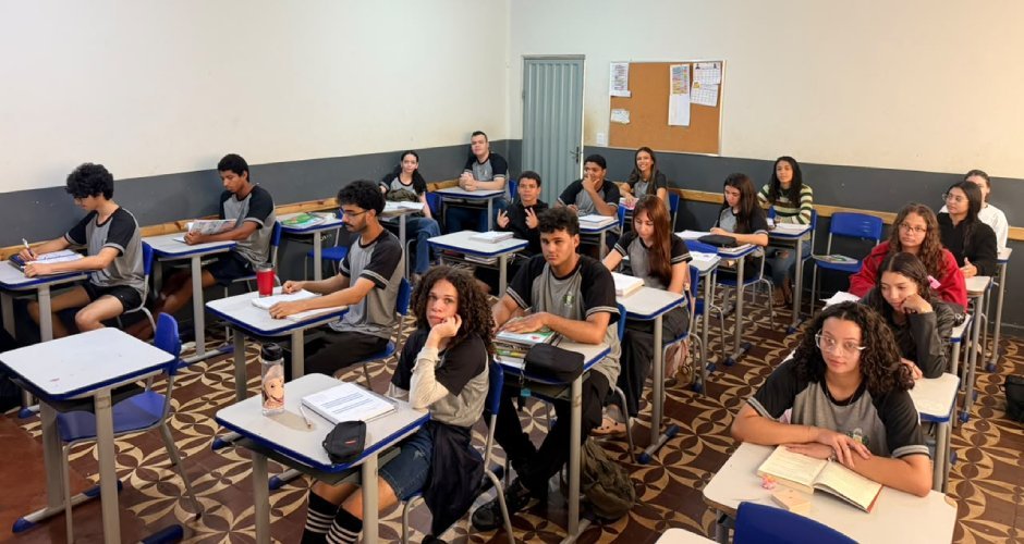 Educação em Tempo Integral amplia oportunidades de aprendizagem e protagonismo juvenil nas escolas estaduais