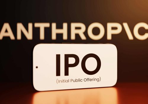A Anthropic registrou o pedido de abertura de capital nos EUA, revelando pela primeira vez seu balanço auditado. - Imagem: RixAiArt/Shutterstock