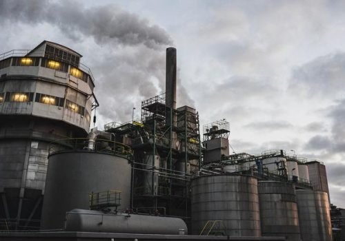 © Unsplash/Ehud Neuhaus
                          Com a longa vida do CO2, as altas temperaturas persistirão por várias décadas