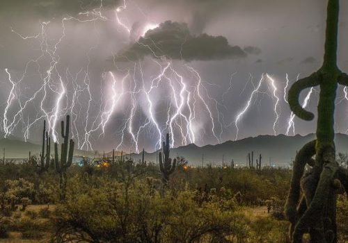 © OMM/Edward Mitchell
                          Uma forte tempestade nos Estados Unidos.