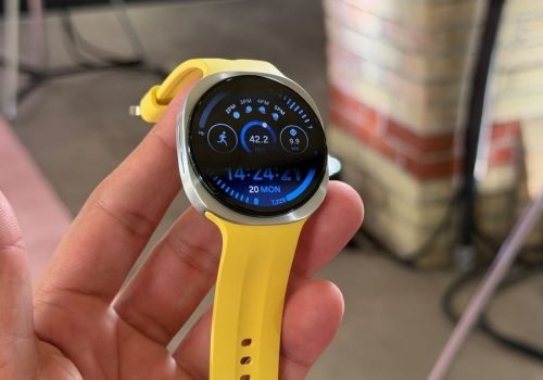 Dispositivos vestíveis compatíveis permitem usar mais recursos de monitoramento de saúde e bem-estar do Samsung Health. Foto:  Samsung/Reprodução