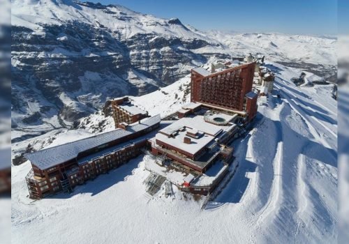 Segundo o gerente geral do resort, as nevadas registradas durante o mês de julho e nos últimos dias garantiram um manto de neve robusto