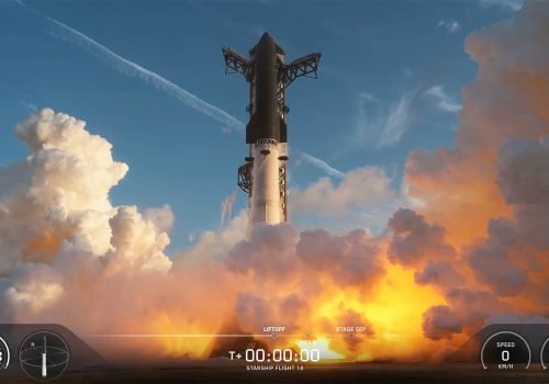 Lançamento 14 do megafoguete Starship - Imagem: SpaceX